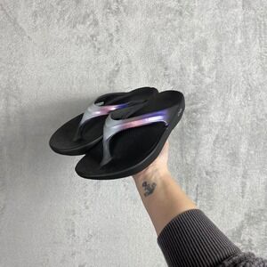 OOFOS Original Sport Iridescent Purple Black Recovery Thong Sandals Womens 7